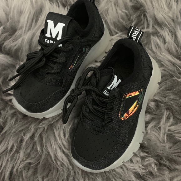 Bundle of baby girl sneakers - Picture 6 of 10